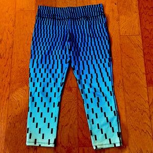 Forever 21 Ombré Legging Capris